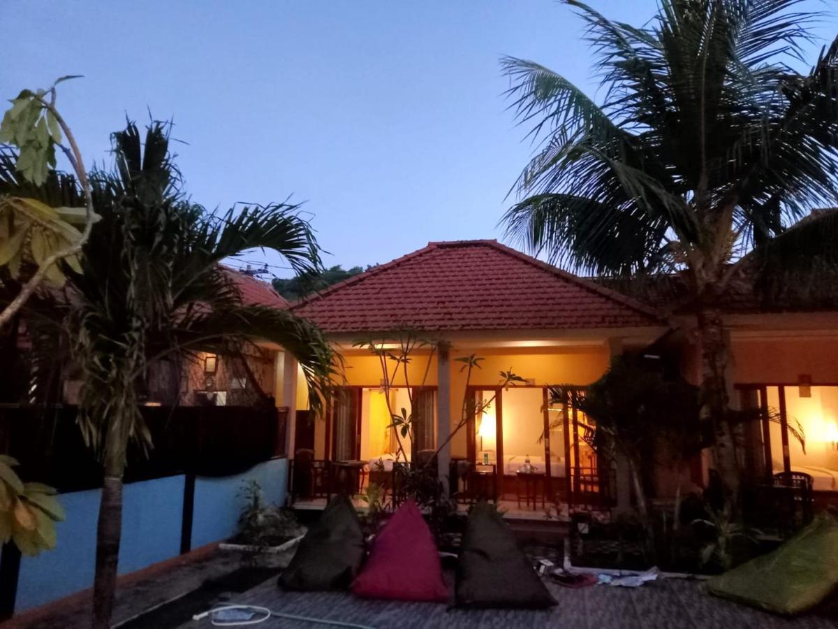 Yellow Bridge Guest House Lembongan Extérieur photo